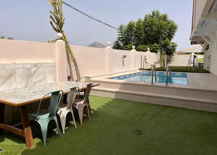 Apartamento En Monte Gibralfaro Piscina Compartida